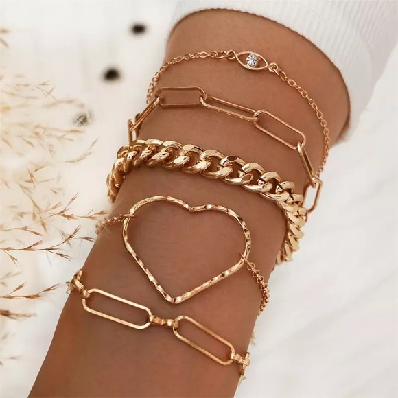 3/$30 π 5pc Bracelet Set
